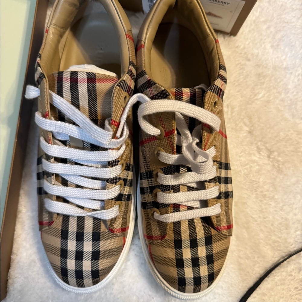 Burberry Plaid Athletic Shoes - Beige and Red